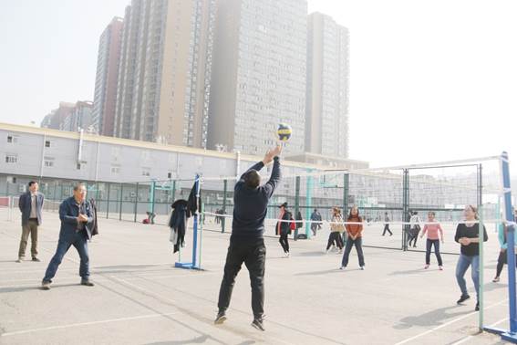 说明: E:\work\宣传部\宣传工作\Photos\2018\201811\20181109威廉希尔williamhill召开教职工趣味运动竞赛\xcb\IMG_6998.JPG